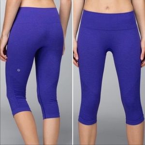 LULULEMON IN THE FLOW CROPPED LEGGINGS